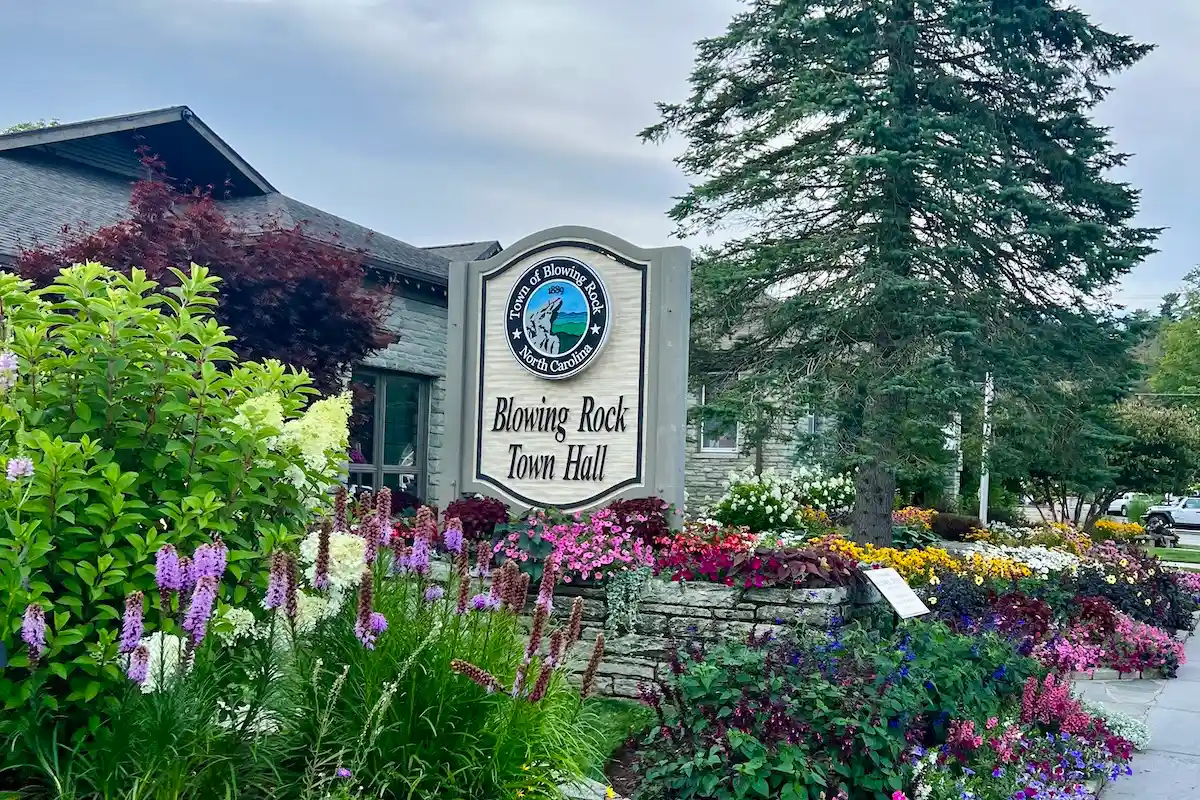 Things to Do in Downtown Blowing Rock NC | Family Guide