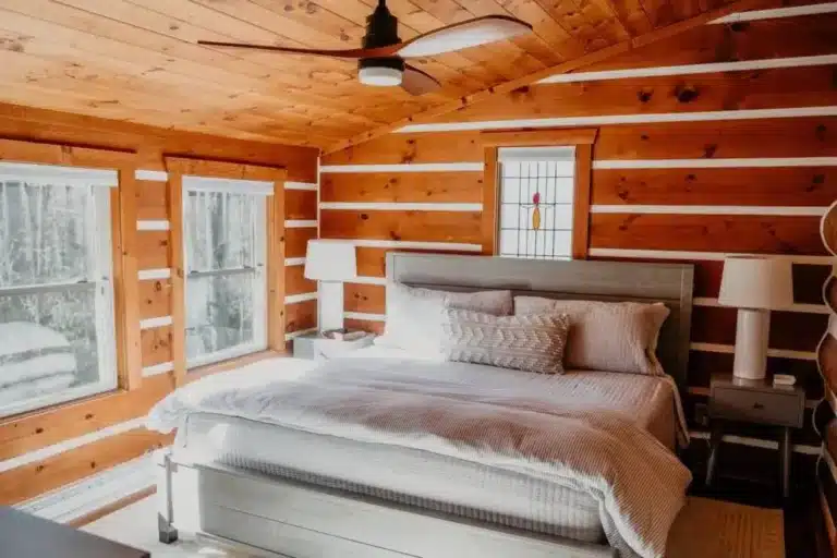Primary Bedroom Suite with King Bed, Ensuite Bathroom and Office