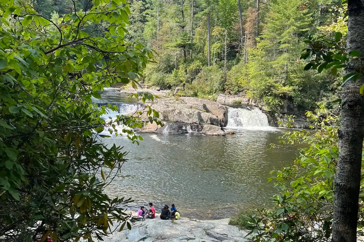 linville-falls-hiking-trails-along-the-water-family-friendly.jpeg